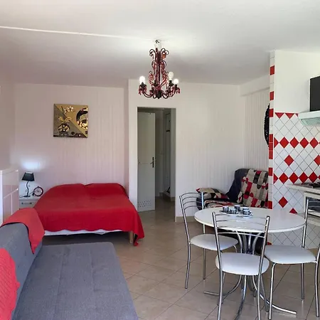 537 2 Pers Heliopolis E - Rez-de-chaussee 公寓